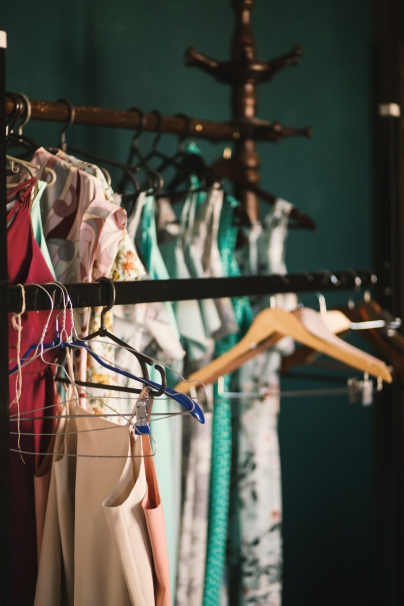 Läs mer om artikeln 350 personers klädval ska lotsa mot en hållbar garderob